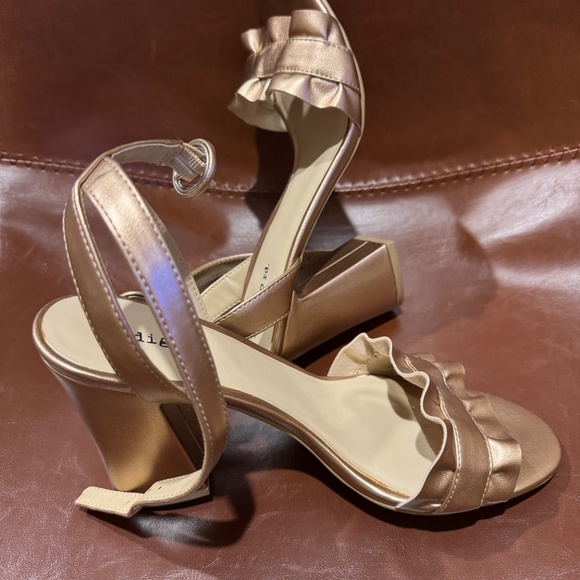 Shoes - Picture 3 of 3